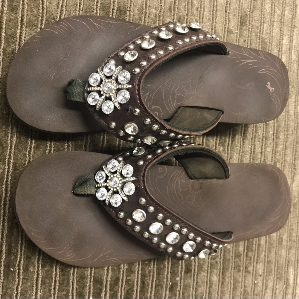 Montana West flip flops